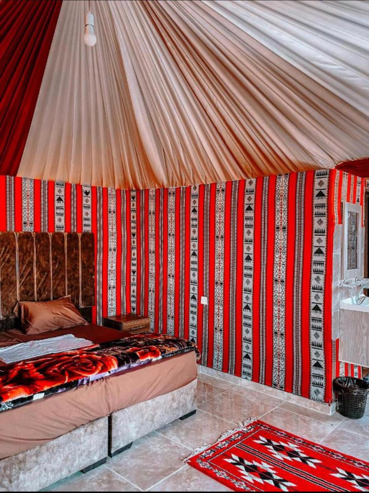 Rum Magic Luxury Camp Wadi Rum Buitenkant foto