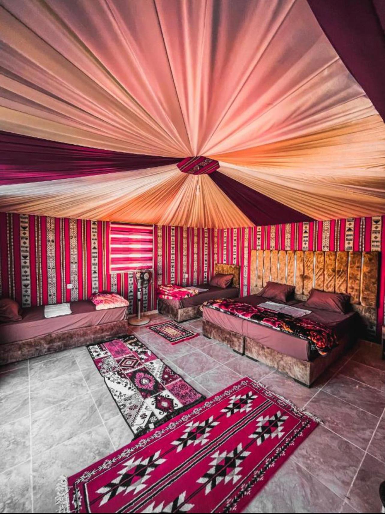Rum Magic Luxury Camp Wadi Rum Buitenkant foto